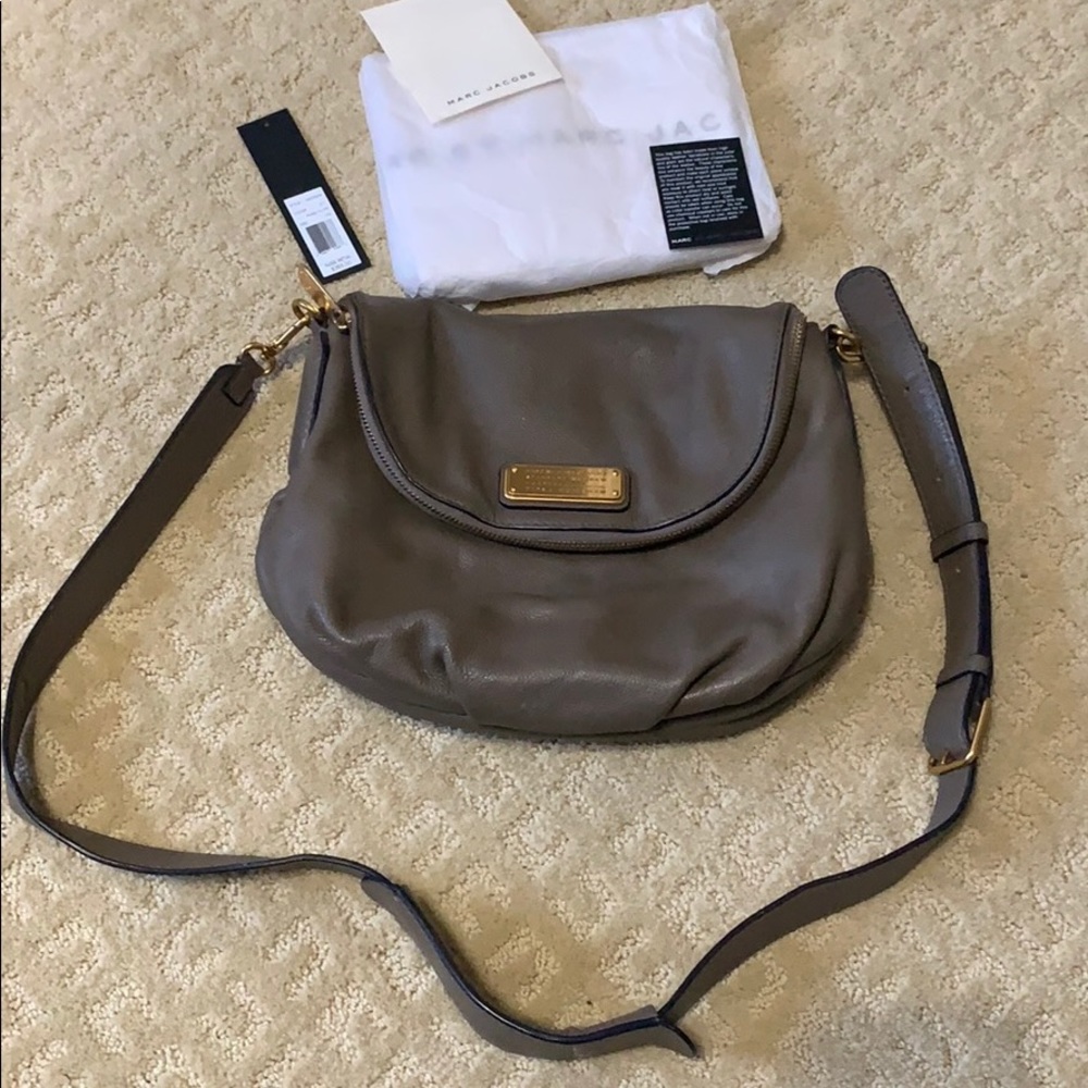 Marc by Marc Jacobs taupe leather shoulderbag